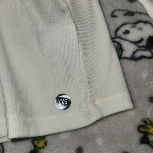 Hollister Butterfly Babydoll Top NWT - Picture 3 of 6